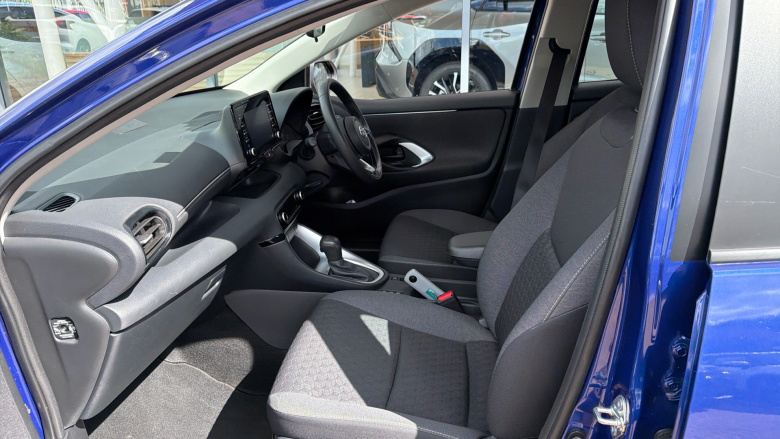 Toyota Yaris 1.5 Hybrid Icon 5dr CVT Hybrid Hatchback